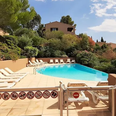 Grand 35 M2 Avec Mezzanine Et Vue *